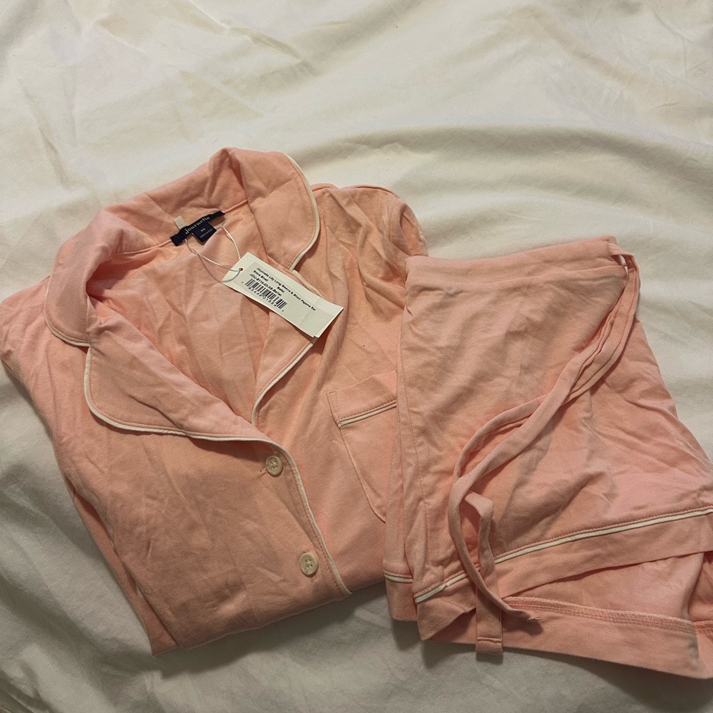 NWT Journelle Lilly Long Sleeve & Short Pajama Set, Ballet color, XS